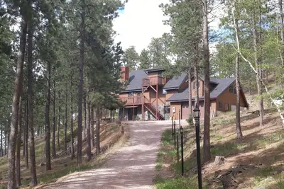Image de The Owl's Nest, Black Hills Vacation Home situé dans le centre de Black Hills