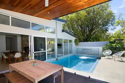 Image de Salt - Luxury Oceanside Oasis