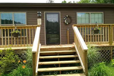 Image de Chalet sur le ruisseau Ă Maggie's Farm / Wifi gratuit