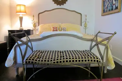 Image de Appartement historique pittoresque dans le centre-ville piétonnier # 5