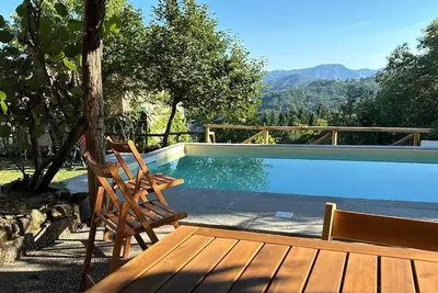 Image de Maison toscane et jardin avec vue imprenable près de Bagni di Lucca