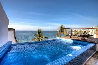 Image de 3 Br front de mer Sky Suite D