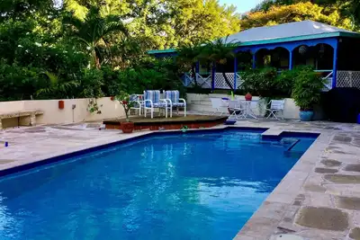 Hideaway romantique - Cottage de style caribéen dans des jardins tropicaux luxuriants