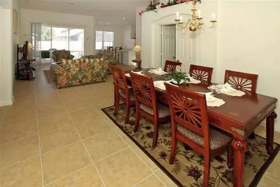 Image de Tropical Palms-Windsor Palms Resort Villa 3 miles de Disney en surveillé Communauté