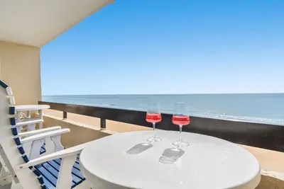 Image de Magnifique OceanFront Mise à jour du condo avec linge de nettoyage chauffé à l'intérieur IndoorPool HotTub
