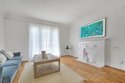 Image de Maison / Duplex Espagnol Central Prime West Hollywood. Excellent Walk Score!