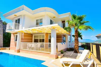 Image de Belle villa avec piscine et vue imprenable privés, propices à la marche à Sarigerme