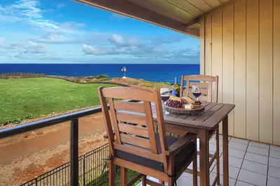 Image de Vues incroyables sur ce 2 chambres / 2. Condo 5 Bains