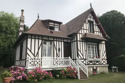 Image de Villa de charme Ă Houlgate plage Ă 100m, 5mn Ă pied des commerces linge inclus