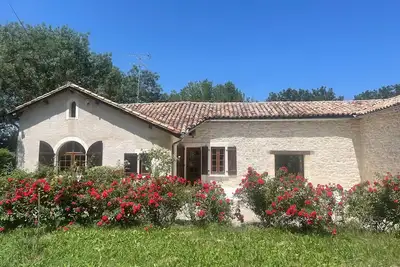 Image de Superbe maison independante dans un magnifique parc, 2 terrasses, climatisation
