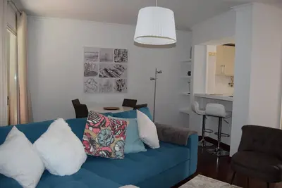 Lumière, aéré appartement dans le centre de Funchal, avec accès à toutes les commodités à pied.