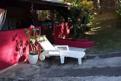 Image de Tartane deux F1 en rez de jardin Ă 200m de la plage