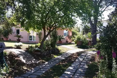 Image de Maison de campagne avec grand jardin Ă 2 km de la plage du Poetto