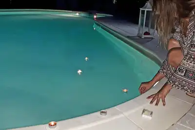 Dépendance élégante dans un jardin élégant près de Venise