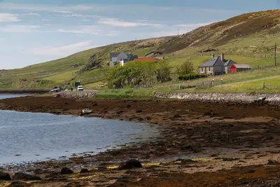 Image de Isolé spacieux chalet de l'île de Lewis en position tranquille avec vue sur le lac