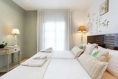 Image de \"Paradise Suites\" Luxe-Lovely & Relax Apt. \/ 5 Piscines \/ Piscine Bar \/ Wifi \/ Proche Plage
