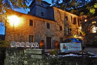 Image de Giglio: hébergement dans une ancienne ferme du 18ème siècle dans la vallée de la rivière Santerno