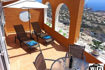 Image de Bel appartement avec de superbes vues panoramiques sur la mer WiFi gratuit