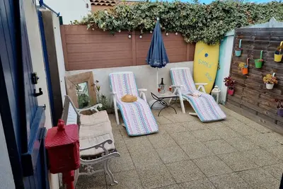 Image de Bel appartement dans villa mitoyenne, sans vis à vis au calme à Bormes
