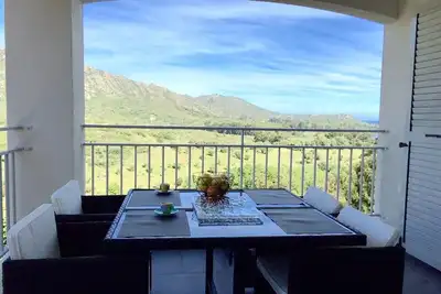 Image de T2 de 50 m² avec vue imprenable sur le Golf de st florent 060