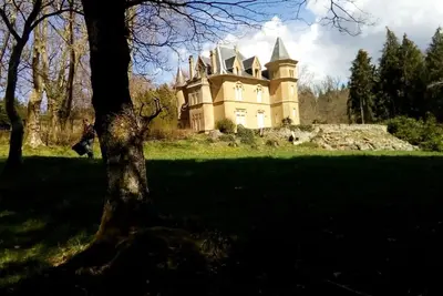 Image de Propriété aux portes de Carcassonne, dans un parc centenaire