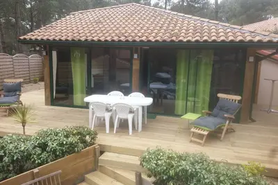 Image de Maison de vacances sous les pins avec piscine, 2 vélos proche de l'océan & Golf