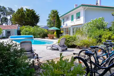 Image de Mimizan Plage; villa *** avec piscine, pour 6 Ă 8 personnes. . .