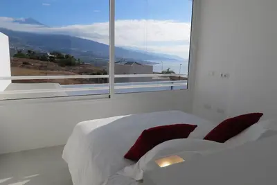 Image de Offre SPÉCIALE, Maison très lumineuse avec vue sur le Teide et la mer