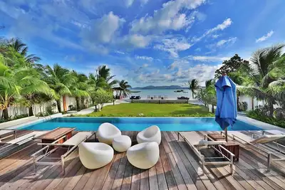Image de Luxueuses en bord de mer, Penthouse Spectaculaire vues / conception, 2 chambres / 2baths