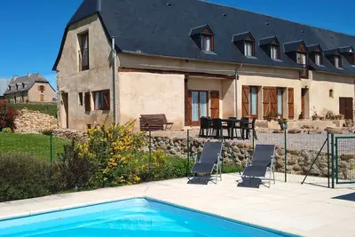 Image de Appartement de luxe 1 chambre avec piscine et vue imprenable sur la montagne. Jusqu'à 4 personnes