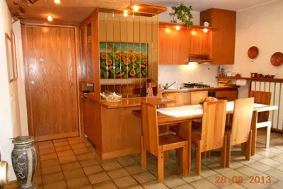 Image de La Casa di Gio '- Appartement vallonné avec vue sur le lac, avec piscine.