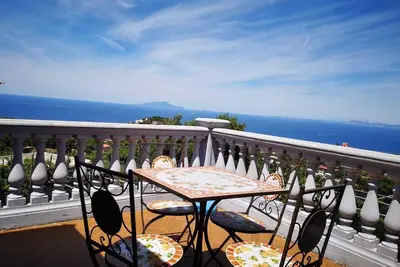 Image de Maison de Caractère Mansarde Vue Mer 3 Pieces Avec Terrasse Panoramic