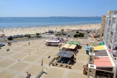 Image de Appart. T2 de 28m2 + véranda de 9m2 \/ 5ème étage face mer \/appart. dans résidence