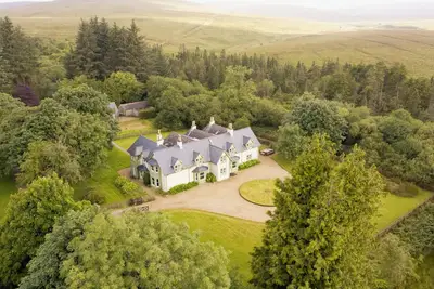 Image de Lagafater Lodge - votre propre '7. 000 acres domaine privé écossais.