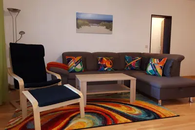 Image de Appartement de 66 m² vue navire 4-6 personnes WiFi gratuit à Horumersiel \/ Mer du Nord