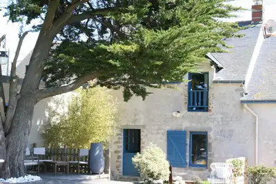 Image de Typrad maison de paludiers dans un village le charme de la pierre