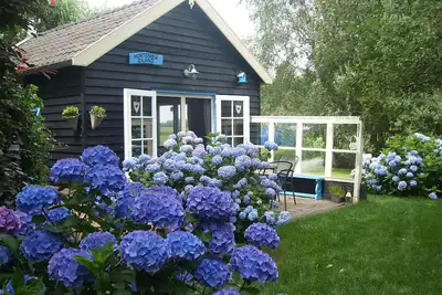Image de Notre maison de vacances pour ceux qui recherchent la tranquillité se trouve sur une île entourée par la nature