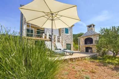 Image de Maison Oliver (55651-K1) - Dobropoljana