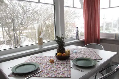 Image de Nous Gartenhus - Maison sur la colline - avec vue sur l'eau et sauna