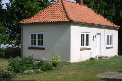 Image de Nous louons notre abri de jardin confortable Ă Bardowick