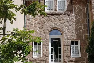 Image de location pavillon dans une propriété