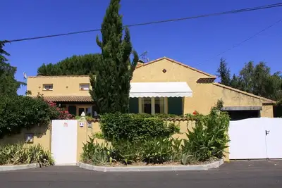 Image de Villa 300m2 Sur Terrain Clos Et Arbore De 1750m2 Piscine.