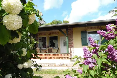 Image de Maison, à 300 m de la plage, près de la forêt