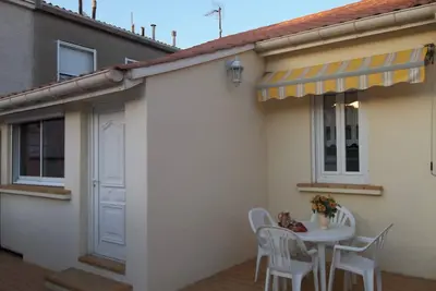Image de Villa rénovée avec terrasse, 200m plage - Clim & Wifi