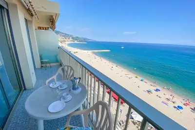 Image de Dernier étage au George V avec vue mer imprenable