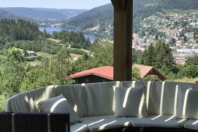 Image de Location saisonnière appartement indépendant dans chalet vue lac