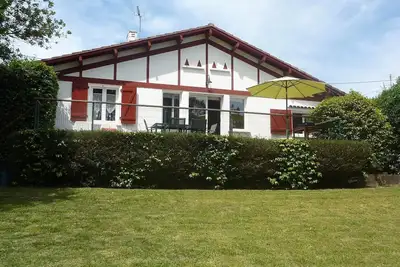 Image de Maison traditionnelle basque, charme, calme et indépendance et proche des plages