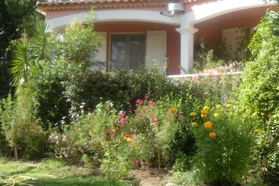 Image de Les Palmiers :  Cadre magnifique, propice au calme, dans un hameau en Camargue