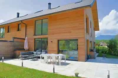 Image de Suite désisitement dernière minute. Maison moderne au calme à 2 min Lac d'Annecy
