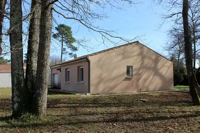 Image de Villa de vacances sur terrain ombragé